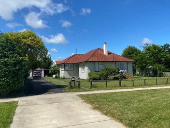 1468 Hinemoa Street, Rotorua