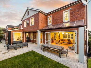 8 Hororata Road, Hauraki, Auckland