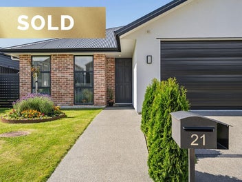 21 Cynisca Crescent, Wallaceville, Upper Hutt