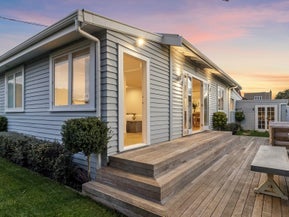 24 Walmer Road, Point Chevalier, Auckland