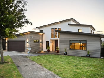 8 Bishopsworth Way, Huntington, Hamilton