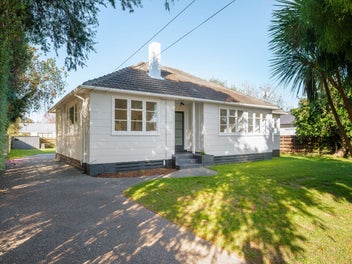 56 Alfred Street, Fairfield, Hamilton