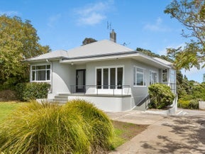 168 Seaview Road, Westown, New Plymouth