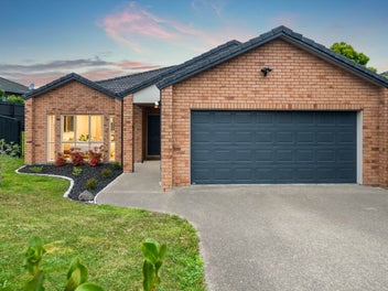 115 Kyle Road, Greenhithe, Auckland