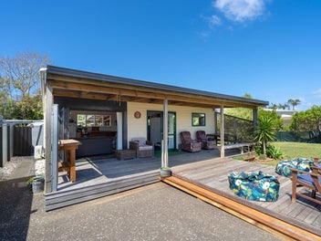 11 Fairwinds Place, Hihi