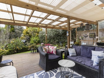 11 Sunburst Lane, Torbay, Auckland