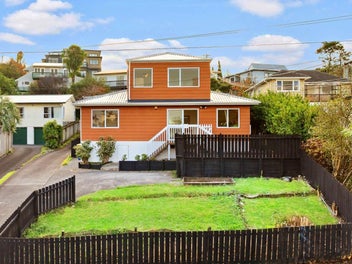 2/20 Hogans Road, Glenfield, Auckland