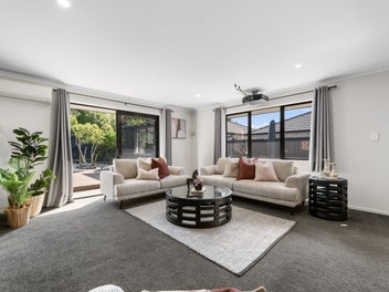 274 Lakes Boulevard, Pyes Pa, Tauranga