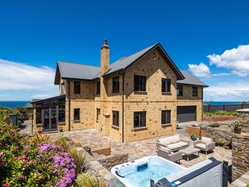 41 Highgrove, Saint Clair, Dunedin