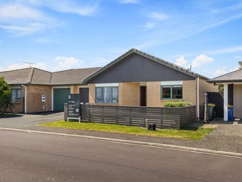 4 Wakaroa Avenue, Te Atatu Peninsula, Auckland