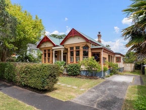 31 Summer Street, Stanley Point, Auckland