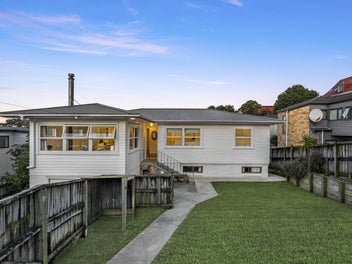 1/5 Woodall Place, Tōtara Vale, Auckland