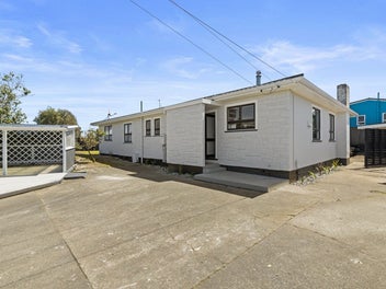 19 Omori Place, Castlecliff, Whanganui