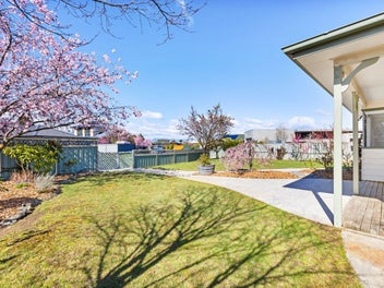 10 Albert Drive, Clyde, Clyde