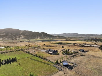 55 Totara Place, Queensberry