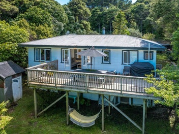 49 Bay Road, Ostend, Waiheke Island