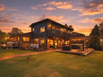 91 Victory Road, Laingholm, Auckland