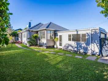 216A Riverside Avenue, Point England, Auckland