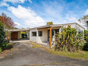 18A Brighton Road, Green Island, Dunedin