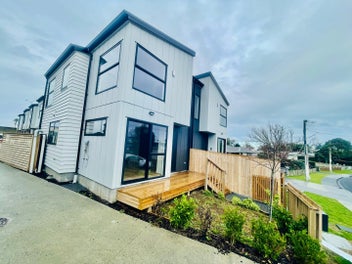 52A Greenmeadows Avenue, Manurewa East, Auckland