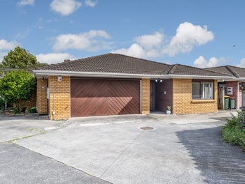 1/73 Aviemore Drive, Highland Park, Auckland