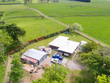 208 Waitohi Road, Palmerston North