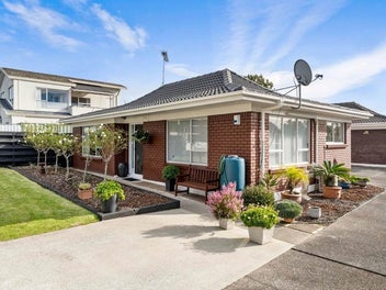 11A Levaut Place, Half Moon Bay, Auckland