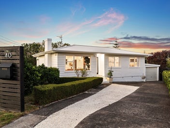 40 Fairclough Road, Beach Haven, Auckland