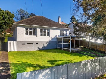 6 McCullough Avenue, Mount Roskill, Auckland