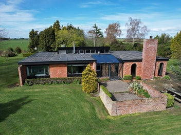 266 Winton Hedgehope Highway, Winton, Winton