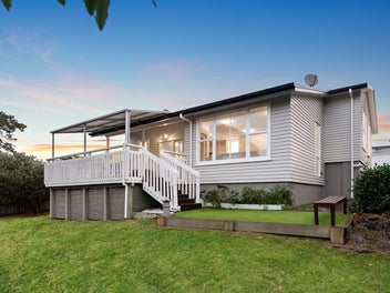 61 Taurus Crescent, Beach Haven, Auckland