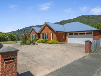 37B Beach Road, Waikawa, Picton