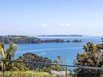 29 Coromandel Road, Oneroa, Waiheke Island