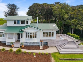 221 Mountain Road, Maungaturoto