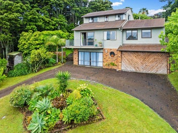 8 Goodwood Drive, Goodwood Heights, Auckland