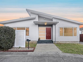 33 Bradnor Meadows Drive, Swanson, Auckland