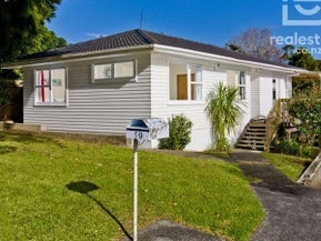 19 Tamahere Drive, Glenfield, Auckland