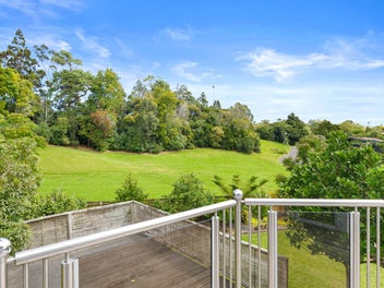 14 Bemrose Place, Cockle Bay, Auckland