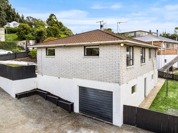 12 Salisbury Road, Bradford, Dunedin