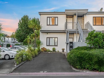 46/92 Bush Road, Albany, Auckland