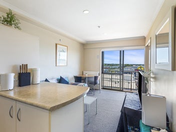 5E/18 Ronwood Avenue, Manukau, Auckland