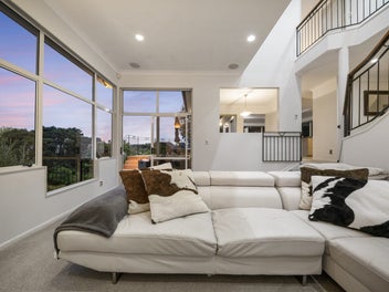 34 Vermeer Place, West Harbour, Auckland