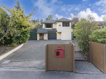 360 Kaikorai Valley Road, Bradford, Dunedin
