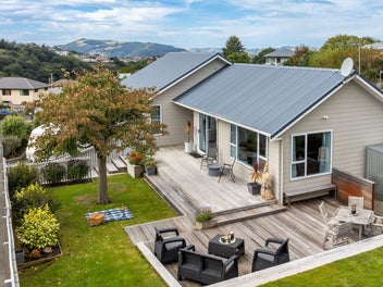 10 Sretlaw Place, Brockville, Dunedin