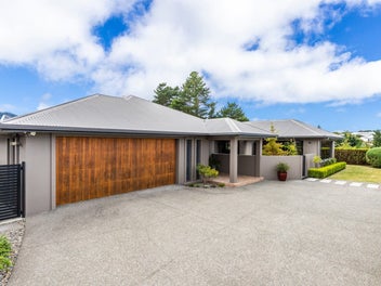 14 Birchwood Lane, Hilltop, Taupo