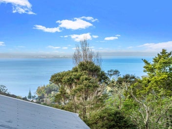 29A Lookout Drive, Laingholm, Auckland