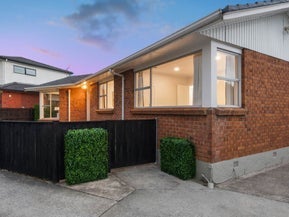 102 Cascades Road, Pakuranga Heights, Auckland