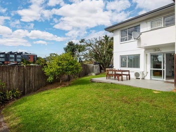 1/21 Finch Street, Western Springs, Auckland