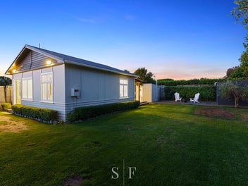 15 Rauparaha Street, Waikanae Beach, Waikanae