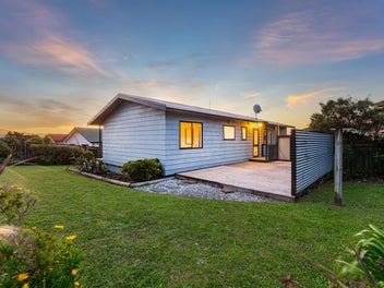21 Doncaster Terrace, Ascot Park, Porirua